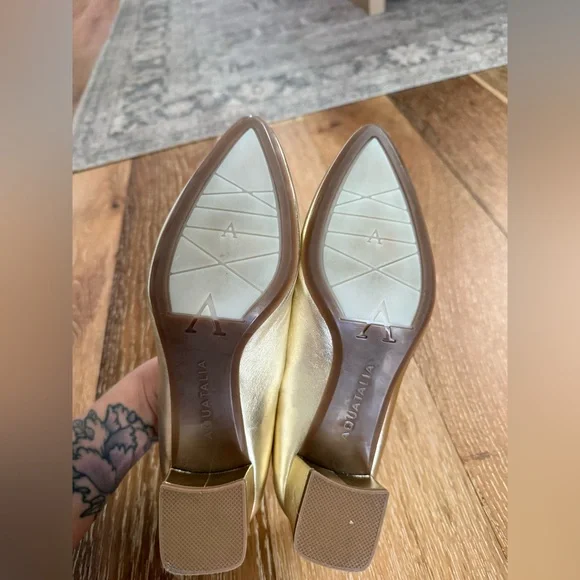 AQUATALIA
Pasha Metallic Office Pumps like new size 9 - Picture 12 of 13